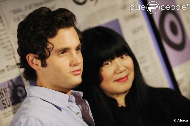 Penn Badgley et Anna Sui à la soirée de lancement de la collection  Gossip Girl  créée par Anna Sui pour la boutique Target.