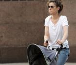 Amanda Peet