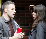 Ben Affleck et la charmante Rebecca Hall sur le tournage de  The Town , le second film de Ben derrière la caméra, à Boston, le 9 septembre 2009 !