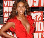 MTV Video Music Awards 2009, le 13 septembre à New York : Beyoncé a reçu trois prix, mais concourait manifestement aussi pour celui du plus beau décolleté ! 