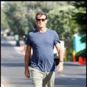 Pierce Brosnan : Le plus sexy des James Bond a... toujours la classe ! En maillot de bain, il assure encore !