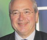 Jean-Paul Huchon à l'occasion de l'avant-première des  Arbitres , au Gaumont Marignan, à Paris, le 15 septembre 2009 !
