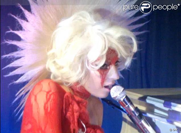 Lady GaGa en session acoustique pour l'after-party de Marc jacobs, le 14 septembre à New York