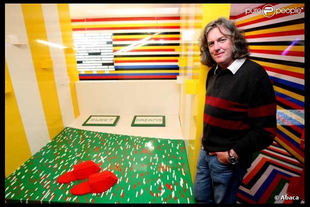 Voici une maison entière reconstituée en lego