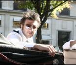 Helmut Fritz en calèche à Paris (23 septembre 2009)