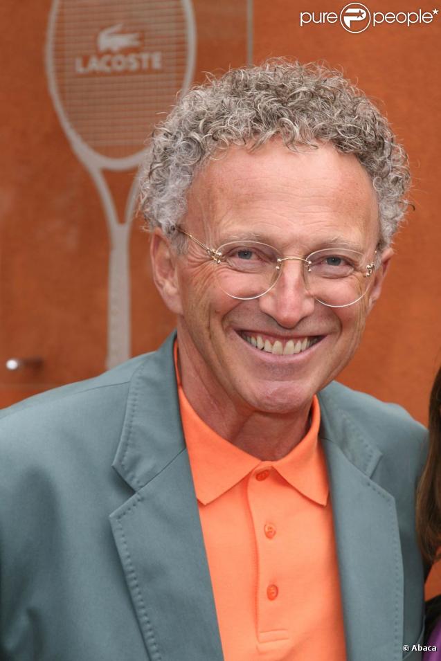 Nelson Monfort a reçu un blâme pour ses 