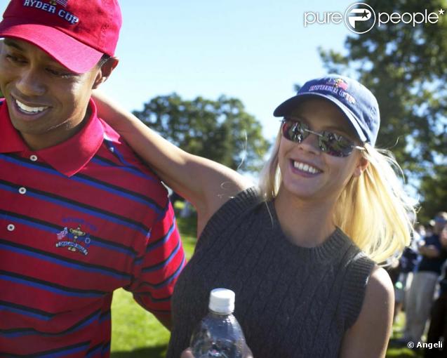 Tiger Woods il dépasse le milliard de dollars de gain, le 1 octobre 2009. Ici avec sa femme Elin Nordegren.
