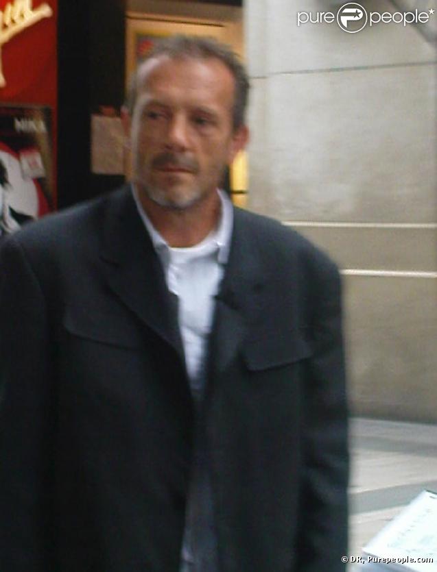 Dr House à Paris... enfin, son sosie