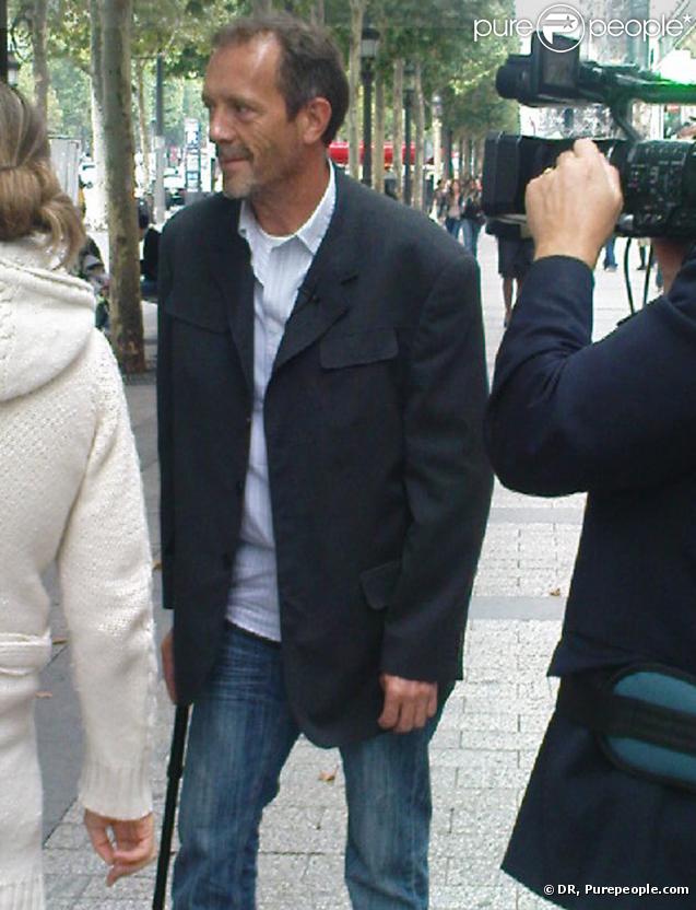 Dr House à Paris... enfin, son sosie