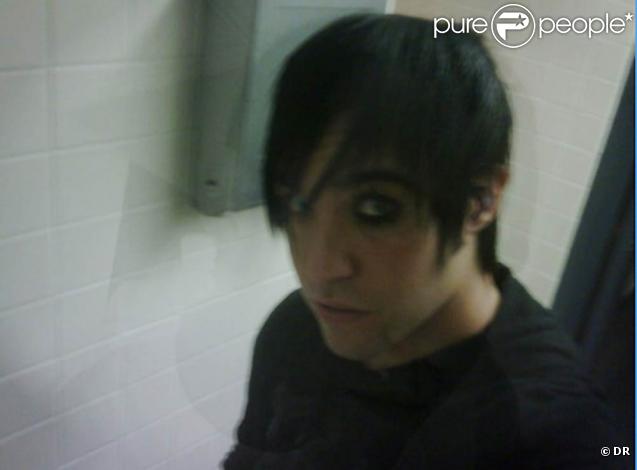 Pete Wentz : avant son rasage de crâne !