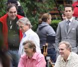 Oliver Stone, Shia LaBeouf et Michael Douglas, près du zoo de Central Park, à New York, à l'occasion du tournage de  Wall Street 2 , le 7 octobre 2009.