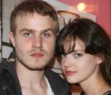 Brady Corbet et la très jolie Roxane Mesquida !