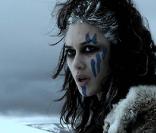 La belle Olga Kurylenko et le charismatique Michael Fassbender... sublimes en guerriers antiques !