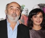 Gérard Jugnot et Saida Jawad lors de la première de Rose & Noir à Paris le 13 octobre 2009