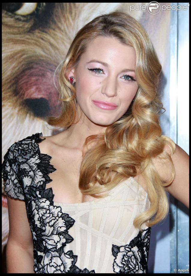 Blake Lively très jolie, à l'occasion de l'avant-première de  Max et les Maximonstres , à l'Alice Tully Hall de New York, le 13 octobre 2009 !