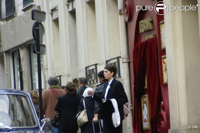 Lou Doillon sur le tournage de Gigola de Laure Charpentier à Paris le 18 octobre 2009