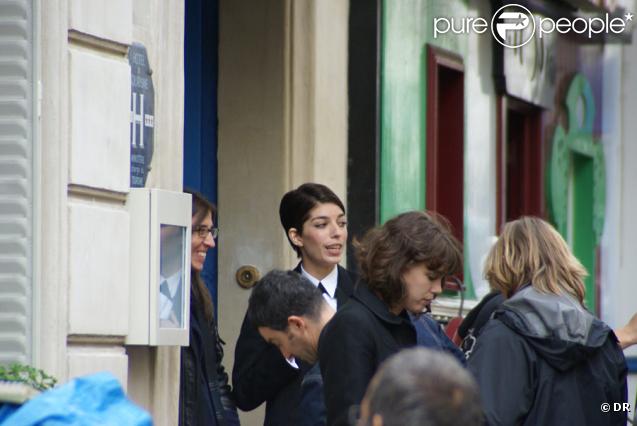 Lou Doillon sur le tournage de Gigola de Laure Charpentier à Paris le 18 octobre 2009
