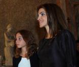 Rania de Jordanie et sa fille la princesse Iman visite la galerie Borghèse à Rome le 20 octobre 2009