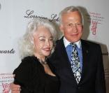 Buzz Aldrin a la tête dans les nuages : il est toujours aussi amoureux de sa femme Lois !  