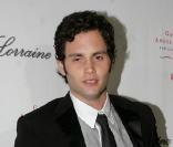 Penn Badgley, so chic à l'Angel Ball 2009. 20/10/09