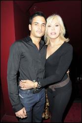 Amanda Lear et Edouard Collin hospitalisé.