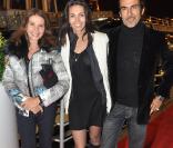 Victoria Abril, Adeline Blondieau et son fiancé Laurent pour les 60 ans des Bateaux-Mouches à Paris (22 octobre 2009)