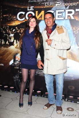 Julien Clerc et sa compagne Hélène lors de la projection en avant-première du film Le Concert. Théâtre du Châtelet, le 23/10/09