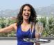 Teri Hatcher sert des coupes de champagne, et c'est une autre Desperate Housewives... qui s'occupe du bar !