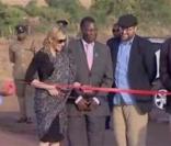 Madonna construit une école au Malawi