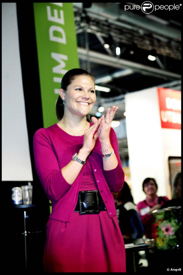 Victoria de Suède remet le prix Bertil Hult, le 26 octobre 2009