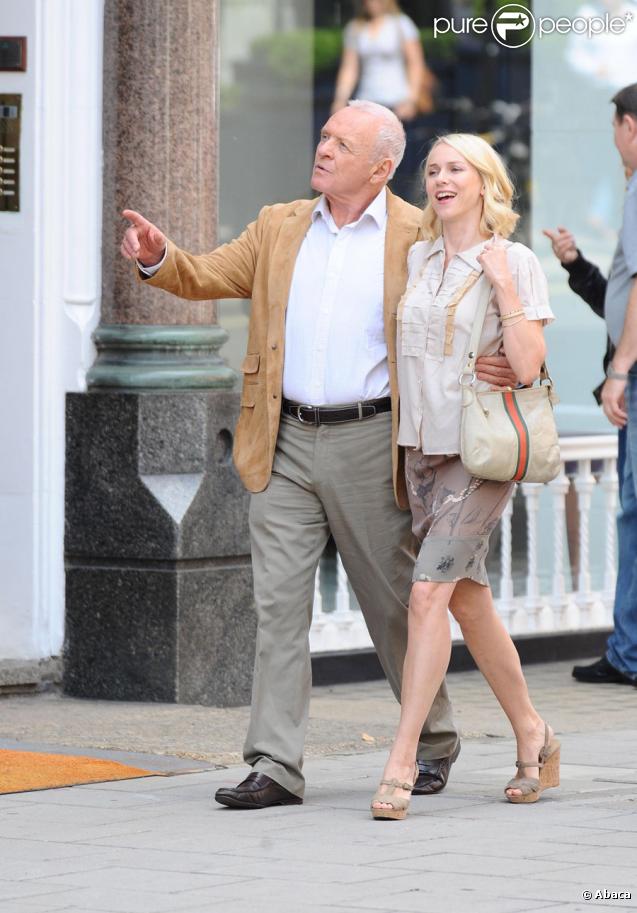 Naomi Watts et Anthony Hopkins sur le tournage de You Will Meet A Tall Dark Stranger