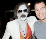 Mickey Rourke au sortir d'une soirée Halloween à Hollywood le 29 octobre 2009 