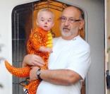 Dennis, père de Gwen, et Zuma (Los Angeles 31 octobre 2009)