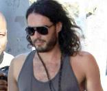 Russell Brand et son look destroy dans les rues de Los angeles le 31 octobre 2009.