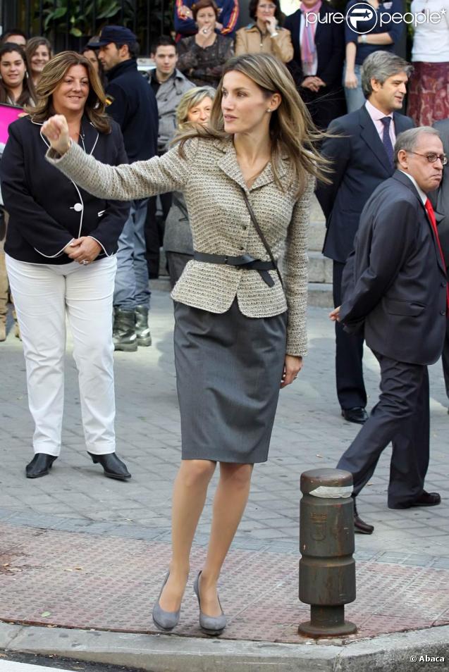 Letizia d'Espagne, rayonnante, à Madrid. 02/11/09