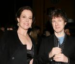 Sigourney Weaver et Michel Gondry à la première de Be Kind Rewind