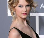 Taylor Swift défend les couleurs de Band Hero, novembre 2009