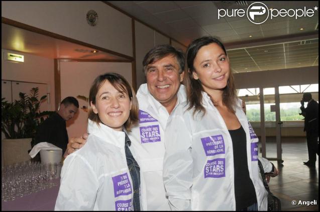 Alexia Laroche-Joubert, Jean-Pierre Foucault et Sandrine Quétier ont parcouru les routes de notre beau pays pour dénicher les candidats du  Plus grand quiz de France .