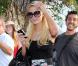 Paris Hilton et sa soeur Nicky font du shopping jusqu'à plus soif