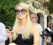 Paris Hilton et sa soeur Nicky font du shopping jusqu'à plus soif