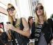 Paris Hilton et sa soeur Nicky font du shopping jusqu'à plus soif