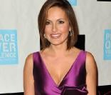 Mariska Hargitay a reçu le 6 novembre 2009 l'Empowerment Award lors des 38e Peace over Violence Humanitarian Awards