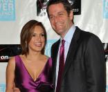 Mariska Hargitay, accompagnée par son époux Peter Hermann, a reçu le 6 novembre 2009 l'Empowerment Award lors des 38e Peace over Violence Humanitarian Awards