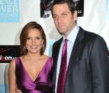 Mariska Hargitay, accompagnée par son époux Peter Hermann, a reçu le 6 novembre 2009 l'Empowerment Award lors des 38e Peace over Violence Humanitarian Awards