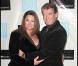 Pierce Brosnan et sa femme Keely ont reçu le 6 novembre 2009 l'Activism Award lors des 38e Peace over Violence Humanitarian Awards