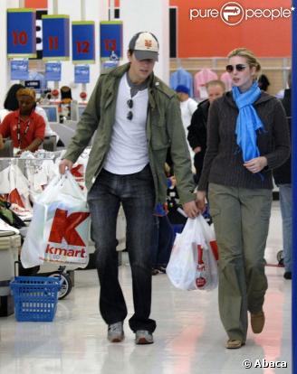 Ivanka Trump et son nouveau mari Jared Kushner se rendent chez K-Mart à New-York le 8 novembre 2009