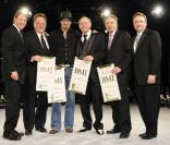 Kid Rock (au centre avec un chapeau) à la 57e cérémonie des BMI Country Awards, à Nashville le 10 novembre 2009.