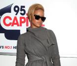 Rihanna se rendant dans les studios de Capital Radio à Londres le 13 novembre 2009