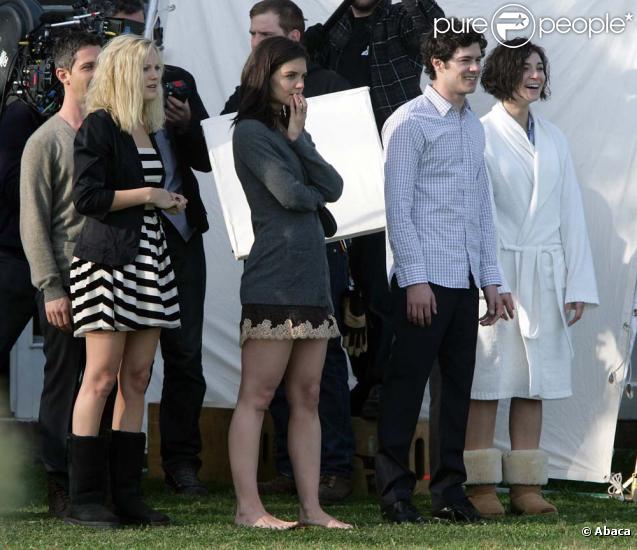 Katie Holmes et Adam Brody ur le tournage de  The Romantics , le 16 novembre 2009 !