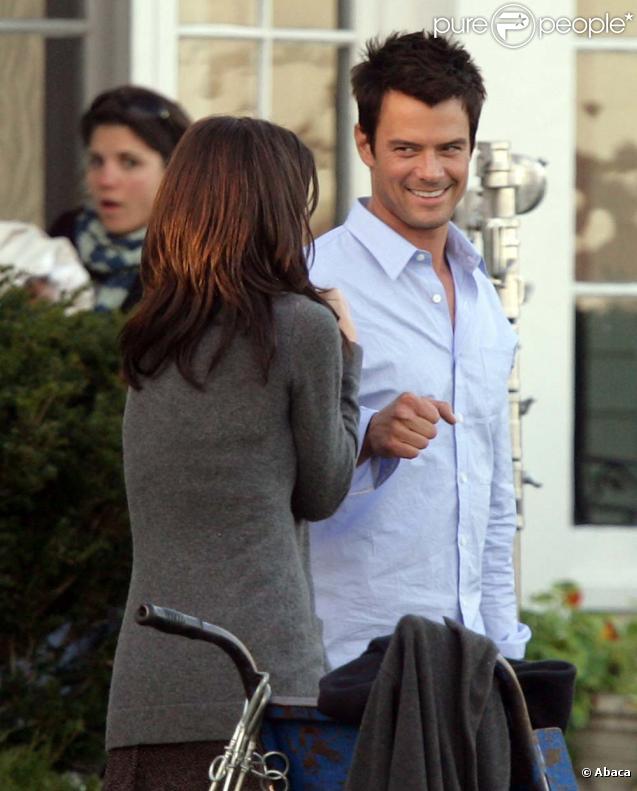 Josh Duhamel et Katie Holmes sur le tournage de  The Romantics , le 16 novembre 2009 !